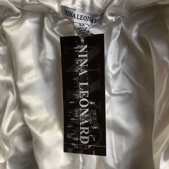 Nina Leonard NWT Size M Ivory Faux Fur Jacket - Picture 5 of 7